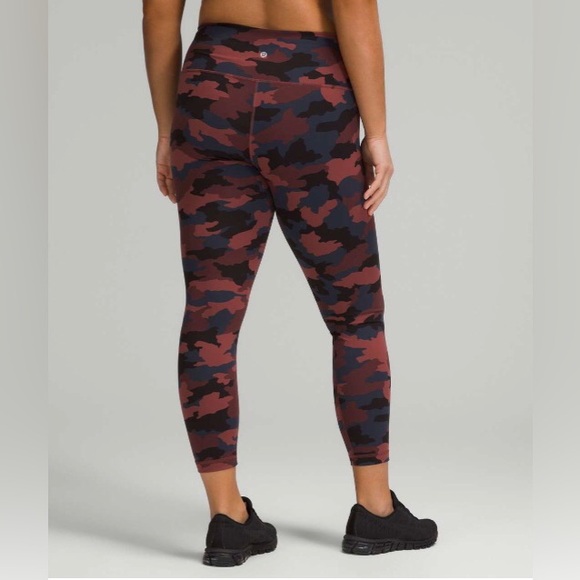 Lululemon Wunder Train High-Rise Tight 25” Red - Picture 2 of 5